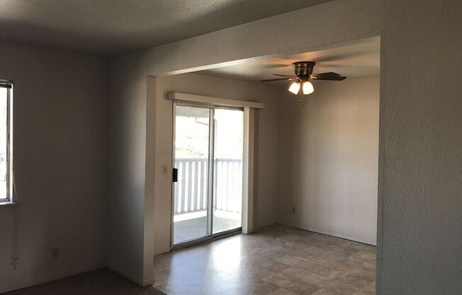 2 beds, 1 bath, 900 sqft, $1,150