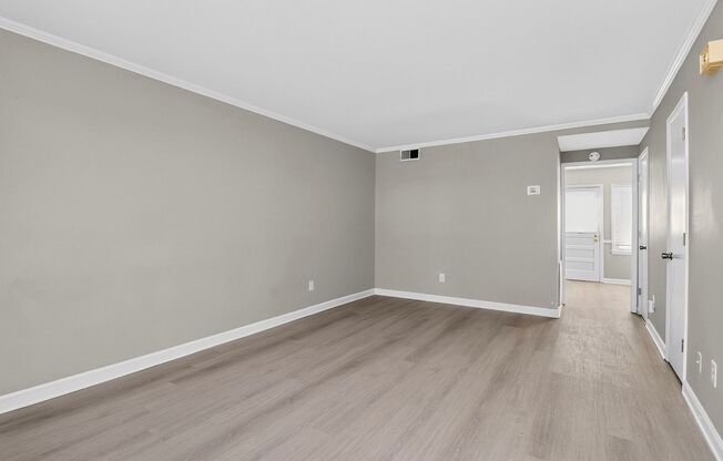 Beautiful Two Bedroom Condo in Ashbrook Community!