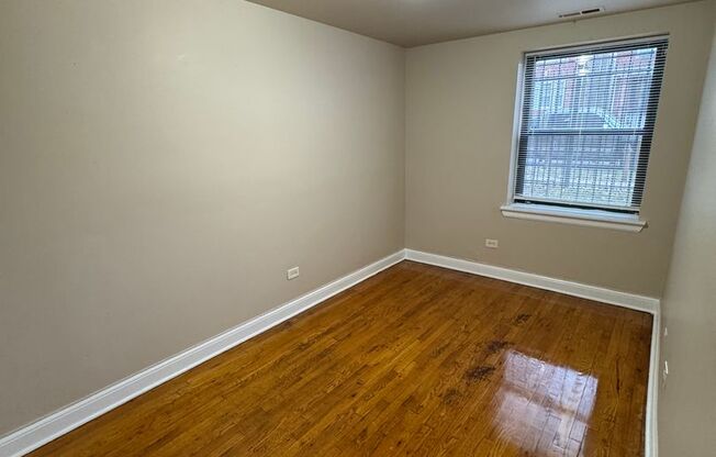 1 bed, 1 bath, $1,000, Unit 4850 #G1