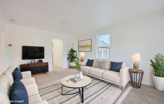 **Bright and Spacious 2-Bedroom Home in the Heart of Denver!!**