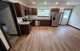 210 Holm Ave