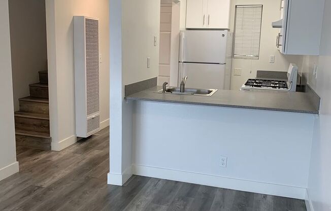 Modernized 2BD Apartments