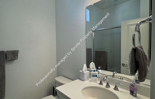 2 beds, 1.5 baths, $4,095