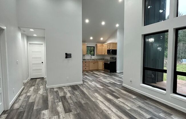 Gorgeous Two Bedroom Unit in Castle Rock - Move in Special