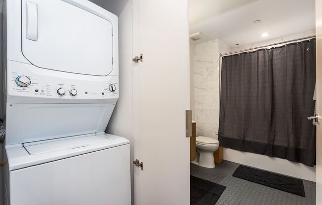 1 bed, 1 bath, 800 sqft, $3,200, Unit 416