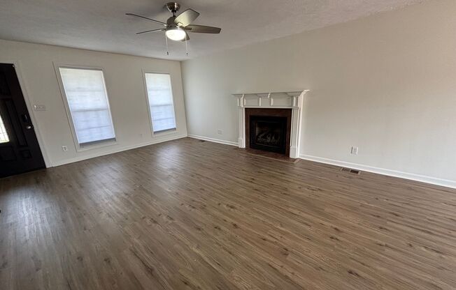 Spacious 4 Bed, 2.5 Bath Home for Rent!