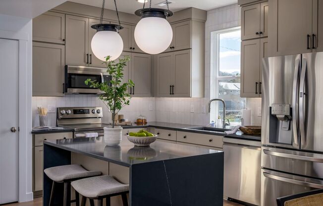 302 W AZURE SKY LN