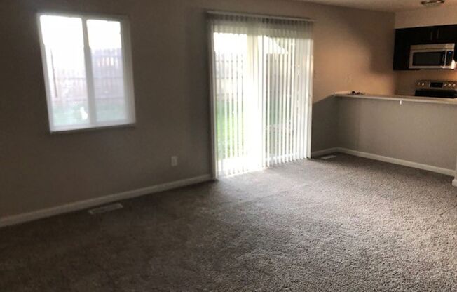 1 bed, 1 bath, 600 sqft, $767, Unit B13