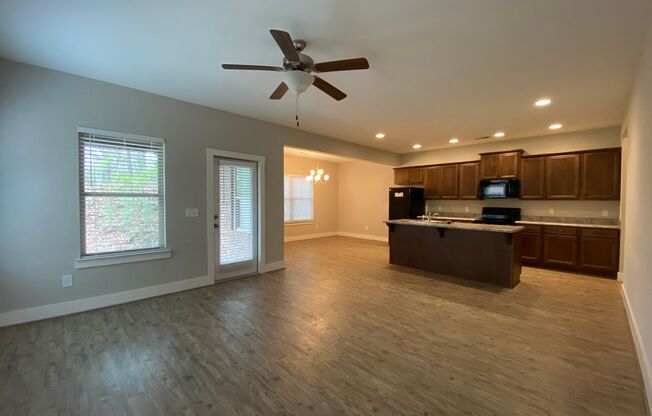 Townhome for rent in Gardendale!!! Available to View with 48 Hour Notice!!!