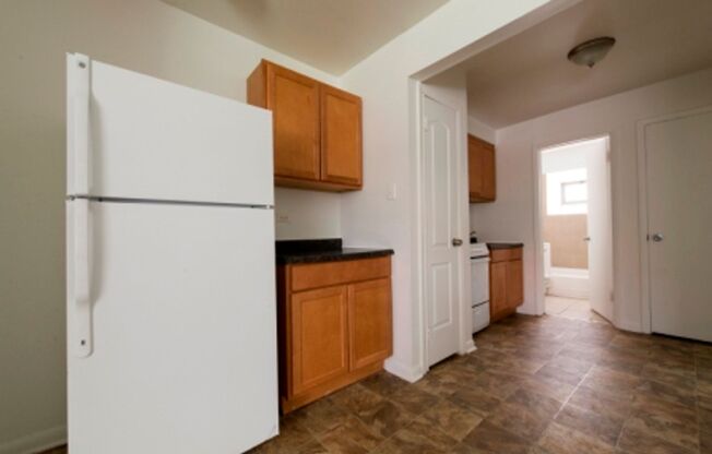 8312 S Ingleside