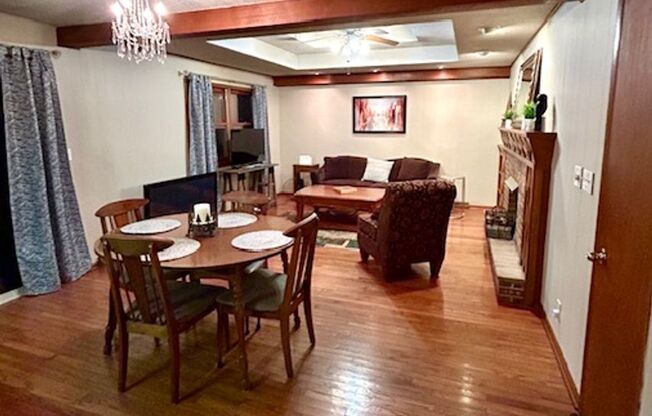 2 beds, 2 baths, $1,295