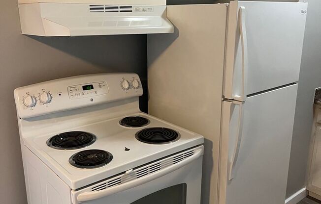 1 bed, 1 bath, 750 sqft, $999, Unit Unit 4
