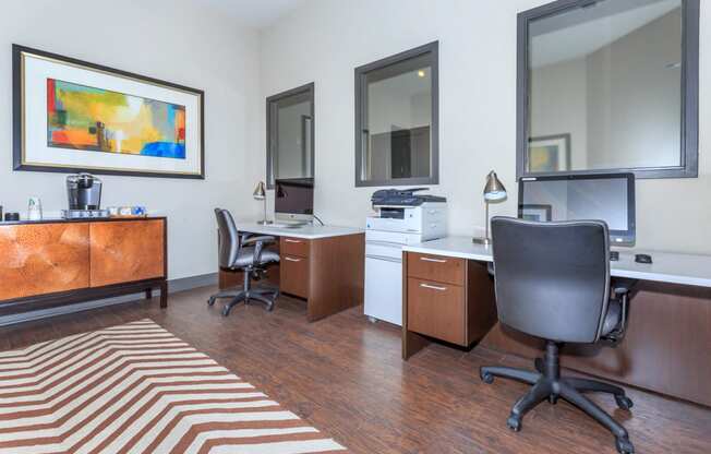 Officeat West 39th Street Apartments, Missouri, 64111