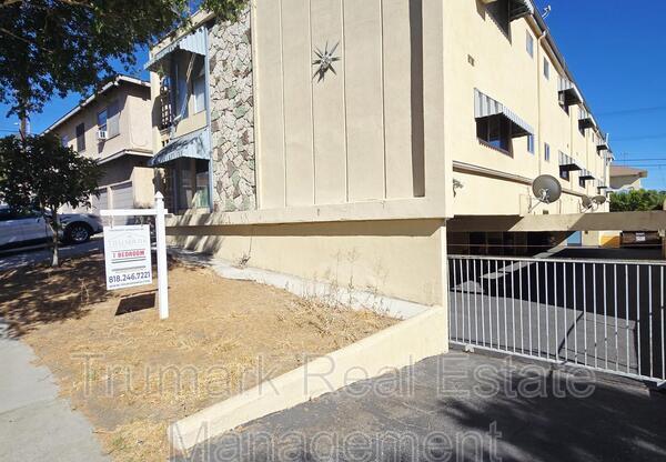332 CORNELL DR
