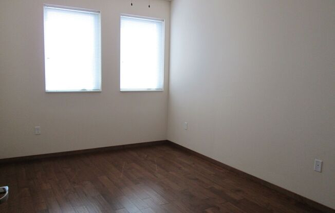 1 bed, 1 bath, 720 sqft, $1,600, Unit 123