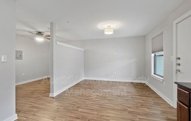 924 E. 51st Street