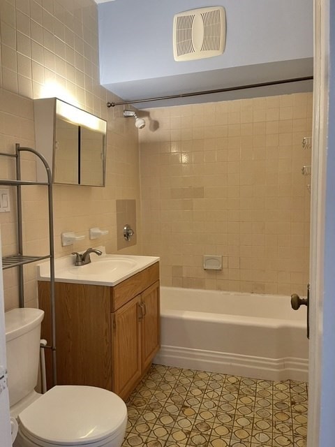 2 beds, 1 bath, 628 sqft, $3,600, Unit 72