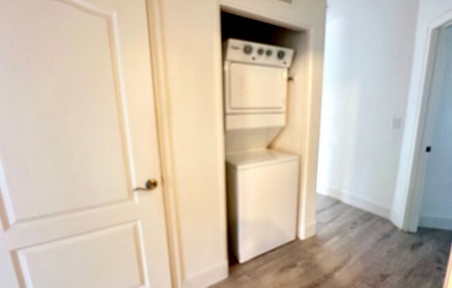 BEAUTIFUL GATED SOUTHWEST CONDO. 3 BEDS AND 2 BATHS. GROUND FLOOR.