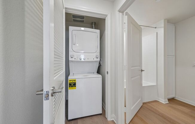1 bed, 1 bath, $2,335, Unit GP-A 306