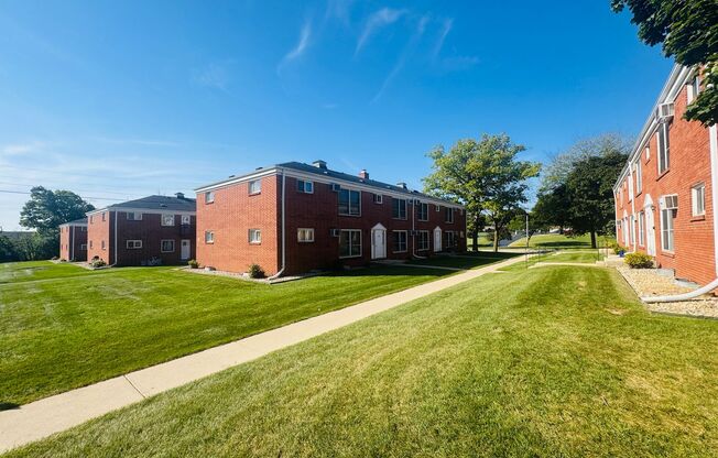 Waukesha Apartments LLC