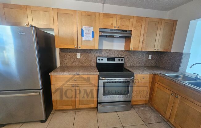 2 beds, 2 baths, 850 sqft, $2,095, Unit 2-210
