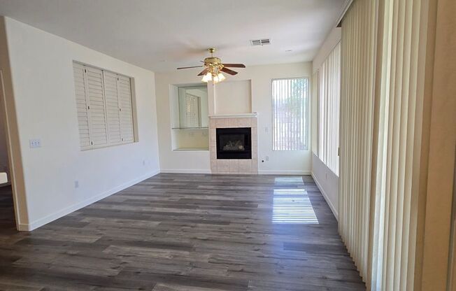 3 beds, 3 baths, $2,395