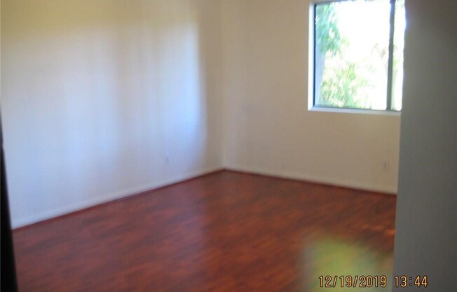 5931 CORBIN AVE