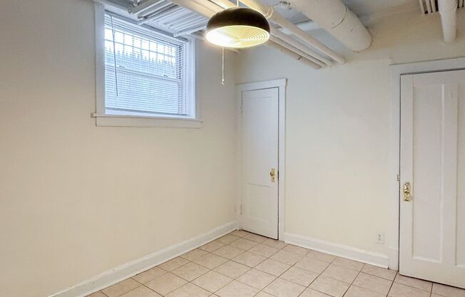 2 beds, 1 bath, 745 sqft, $1,950, Unit 1926-G