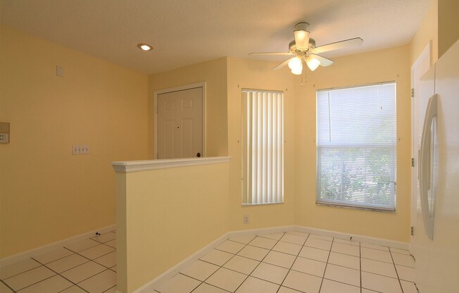 3br 2.5ba townhome in GATED COMMUNITY of Cypress Lake in Kissimmee!!