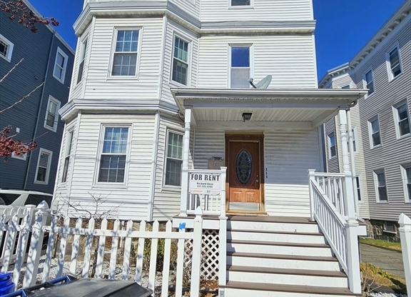 14 GIBSON ST