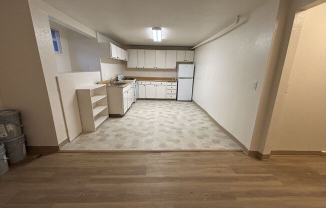 1 bed, 1 bath, 600 sqft, $1,495, Unit B