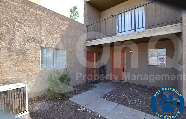 2807 E PARADISE LN