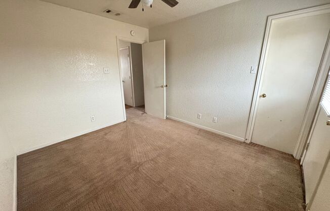 2 beds, 1 bath, 795 sqft, $725, Unit Apt D