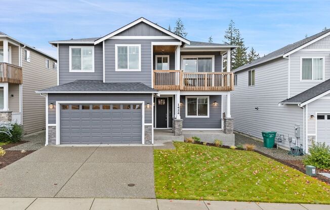 Newer 4-Bedroom Home in Bremerton
