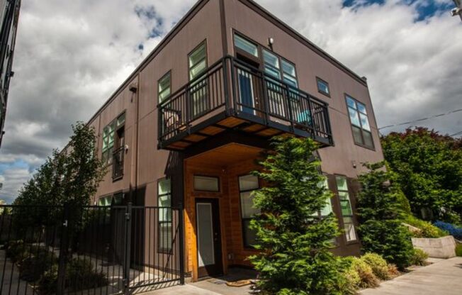 Studio, 1 bath, 279 sqft, $1,025, Unit 5607-B03