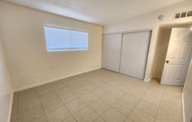 2 beds, 1 bath, 1,000 sqft, $1,200, Unit 6062 Ocotillo Ave