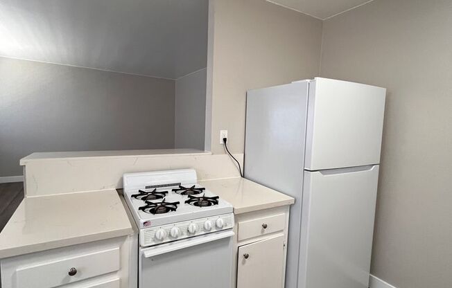 1 bed, 1 bath, 750 sqft, $1,775, Unit 12