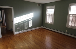 3 beds, 1 bath, 1,000 sqft, $3,600, Unit 1