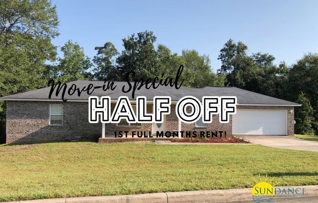 Beautiful 3 Bedroom Home in Crestview with Move-In Special: 1/2 OFF 1st Full Months Rent!
