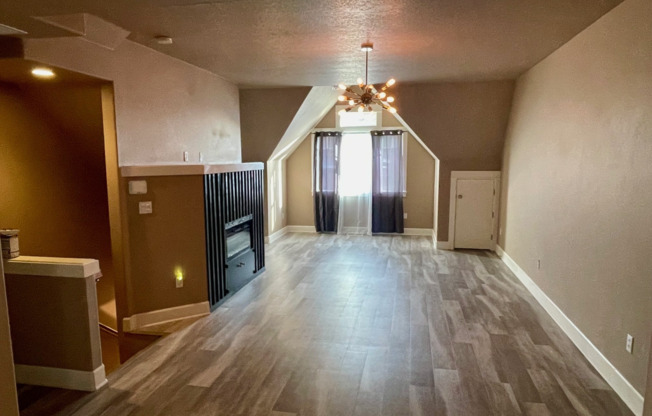 $2,695 - Three Bedrooms, Two & a Half Bathrooms Townhouse Ready For Lease!
