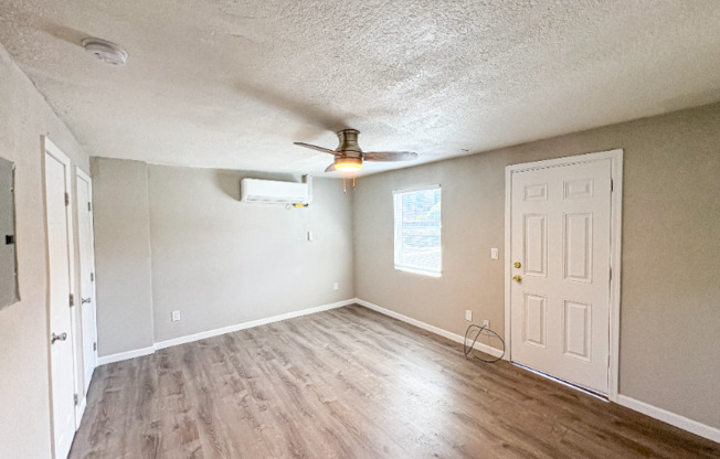 1110 E Highland Ave