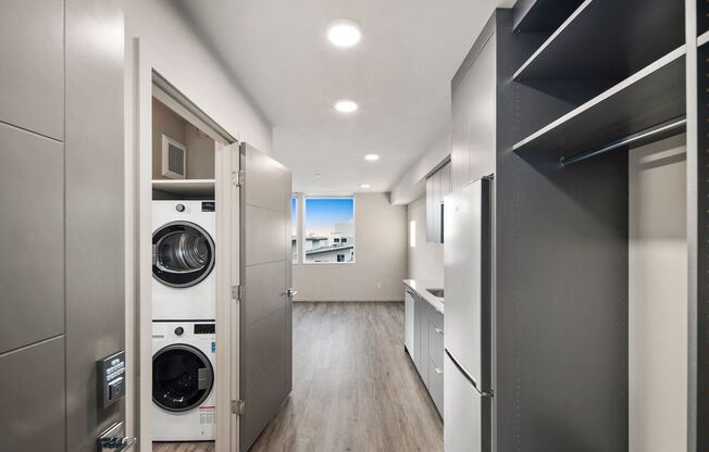 Studio, 1 bath, 280 sqft, $1,195, Unit 203