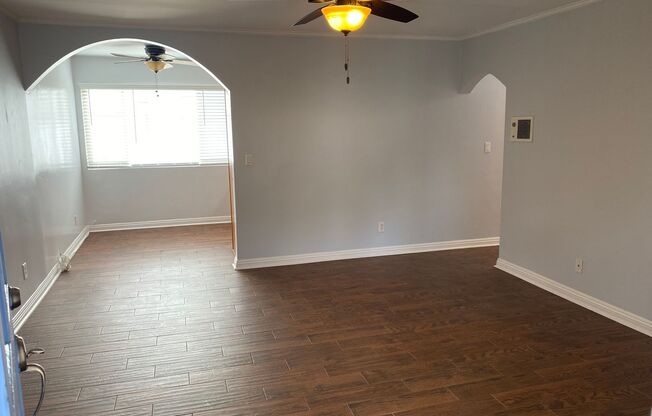 2/2 Condo with Laundry and 2-Car Parking