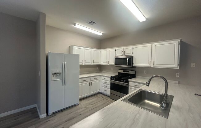 Beautifully Remodeled 2-Bedroom Condo in the Heart of Green Valley