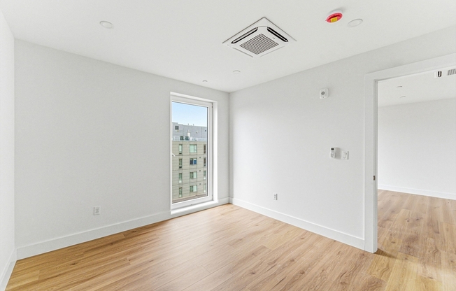 1 bed, 1 bath, 672 sqft, $3,018, Unit 307