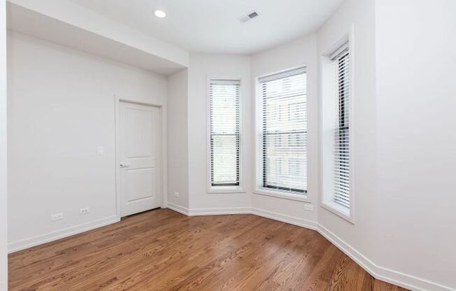 Gorgeous 2 Bed 2 Bath on Pilsen's 18th Street