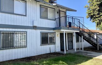 750 N Barton Ave
