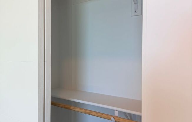 2 beds, 2 baths, 816 sqft, $4,320, Unit 609