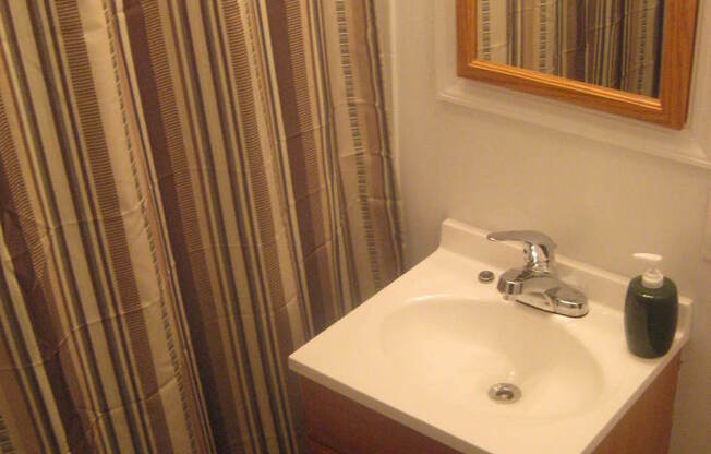 1 bed, 1 bath, 540 sqft, $1,095, Unit 113-024