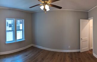 Lower East Side Milwaukee Studio and One bed Apartments- Flexible Lease Terms